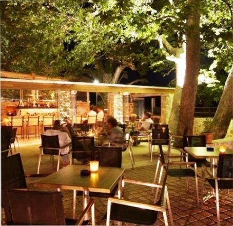 Astoria Hotel Troulos Eksteriør billede