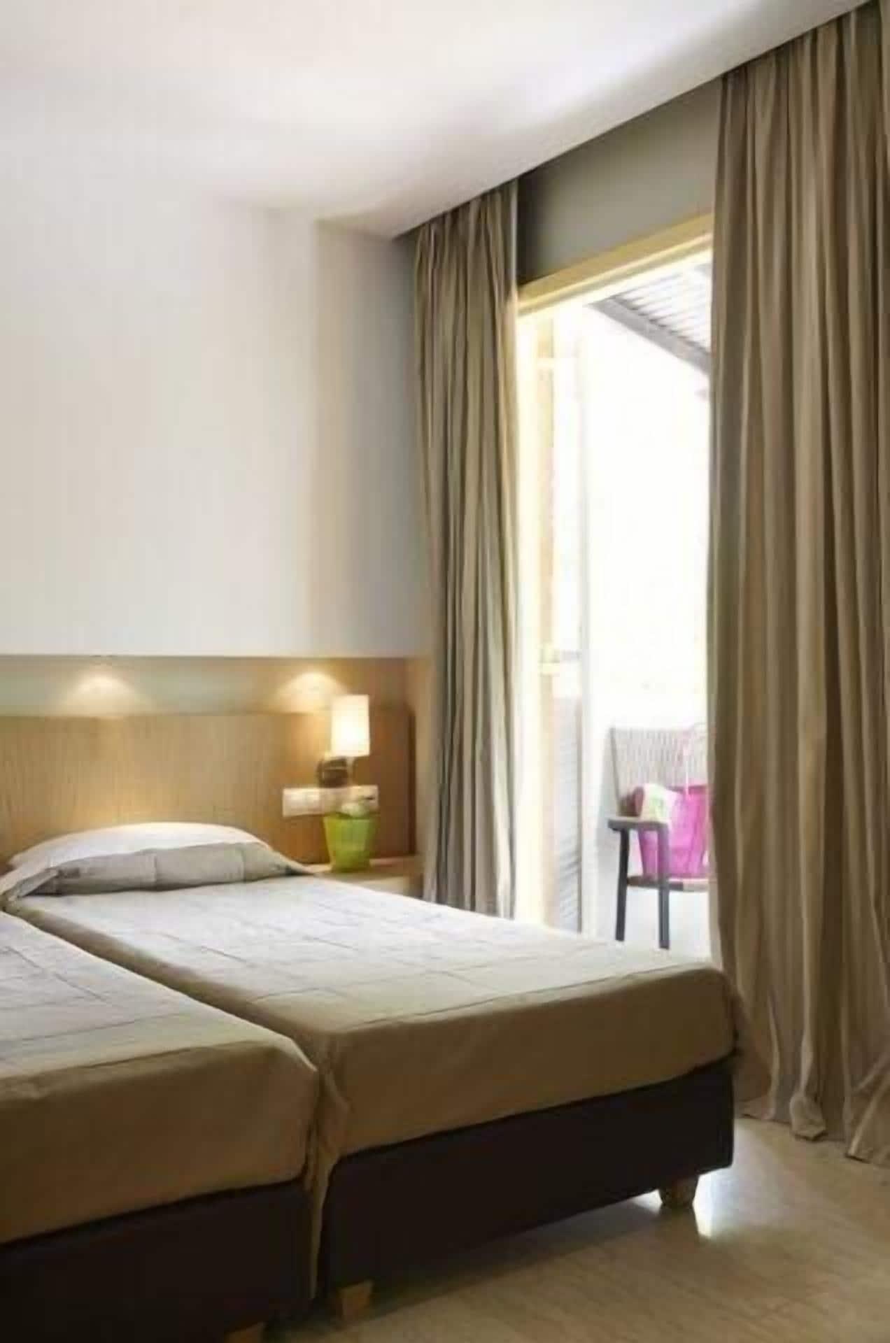 Astoria Hotel Troulos Eksteriør billede